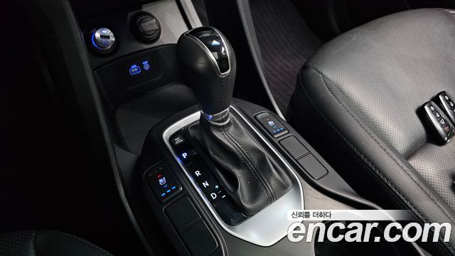 Hyundai Santafe 2016 — photo 12