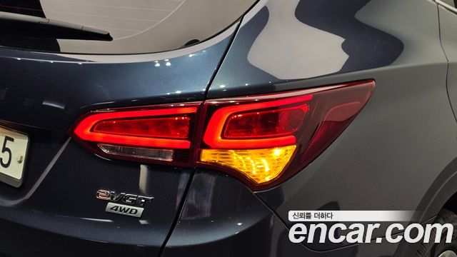 Hyundai Santafe 2016 — photo 9