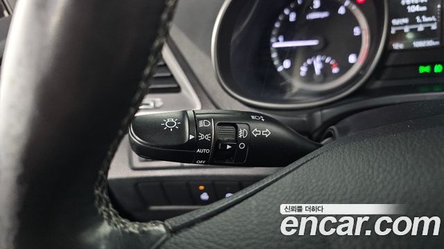 Hyundai Santafe 2016 — photo 31