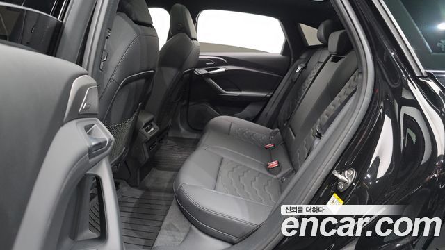 Audi A6 e-Tron 2025 — photo 18