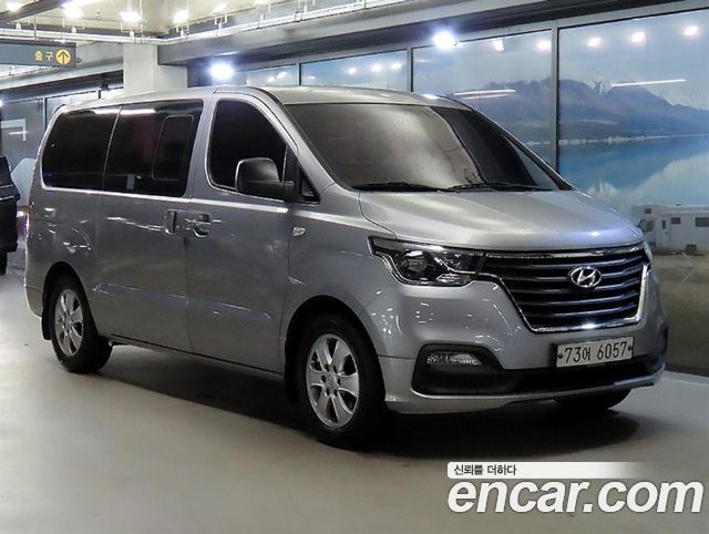 Hyundai Starex 2018 — photo 2