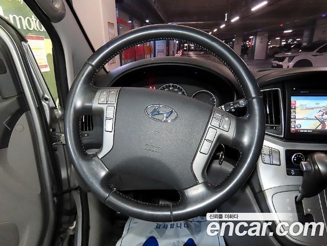 Hyundai Starex 2018 — photo 9