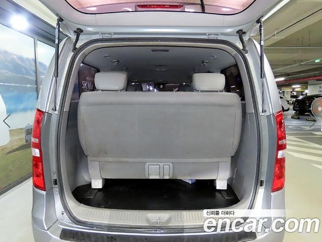 Hyundai Starex 2018 — photo 17