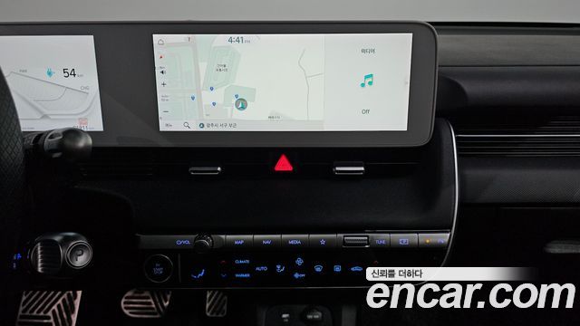 Hyundai Ioniq5 2022 — photo 12