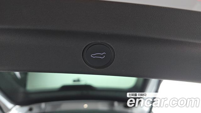 Tesla Model Y 2021 — photo 26