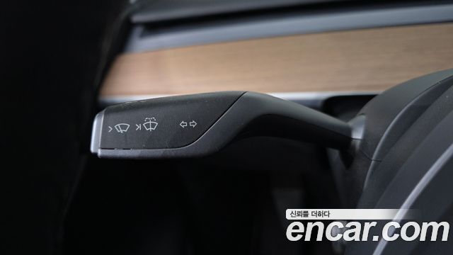 Tesla Model Y 2021 — photo 27