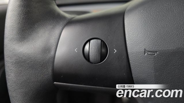 Tesla Model Y 2021 — photo 29