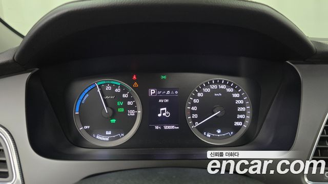 Hyundai Sonata 2016 — photo 11