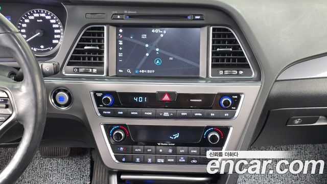 Hyundai Sonata 2016 — photo 18