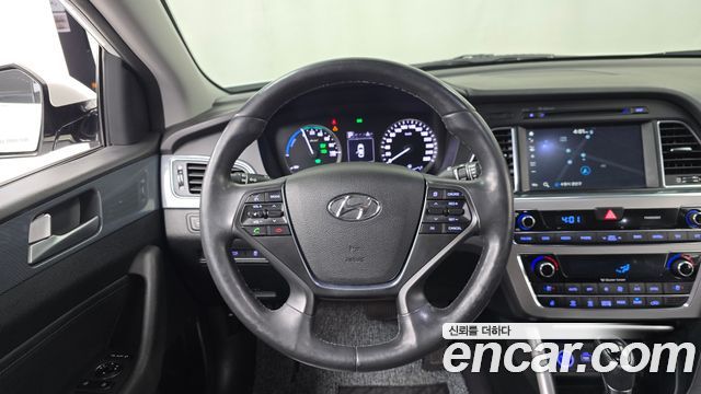 Hyundai Sonata 2016 — photo 19