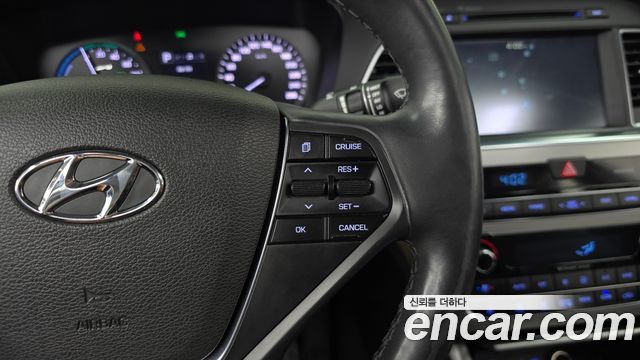 Hyundai Sonata 2016 — photo 23