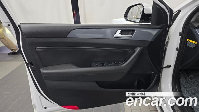 Hyundai Sonata 2016 — photo 14