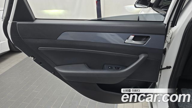 Hyundai Sonata 2016 — photo 15