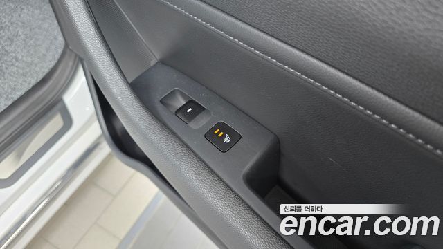 Hyundai Sonata 2016 — photo 33