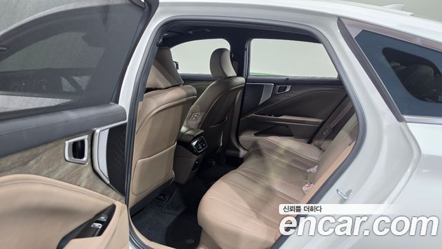 Kia K8 2022 — photo 11