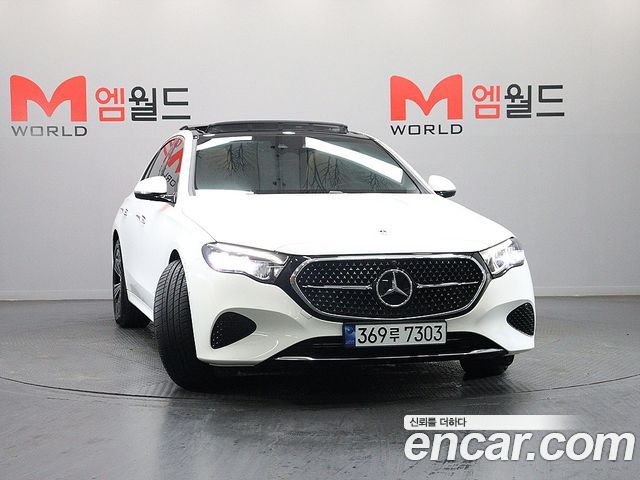 Mercedes-Benz E-Class 2024 — photo 2