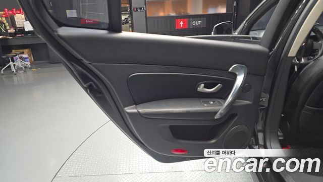 Renault Korea SM5  2015 — photo 15