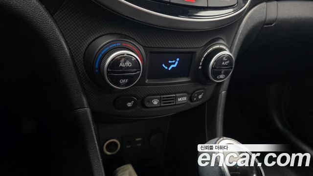 Hyundai Accent 2016 — photo 23