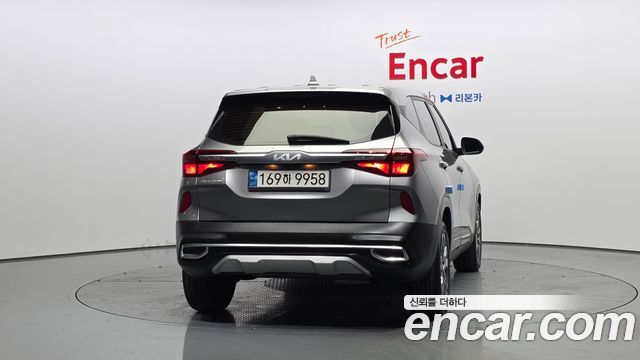 Kia Seltos 2023 — photo 4