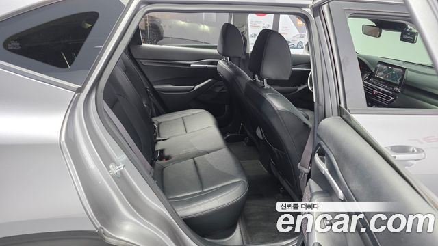 Kia Seltos 2023 — photo 18