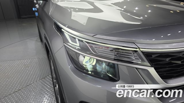 Kia Seltos 2023 — photo 8
