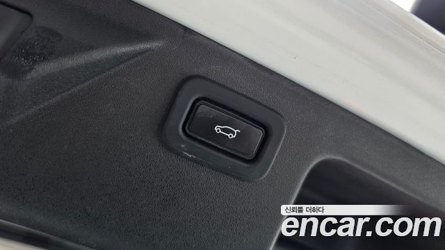 Land Rover Discovery Sport 2020 — photo 23