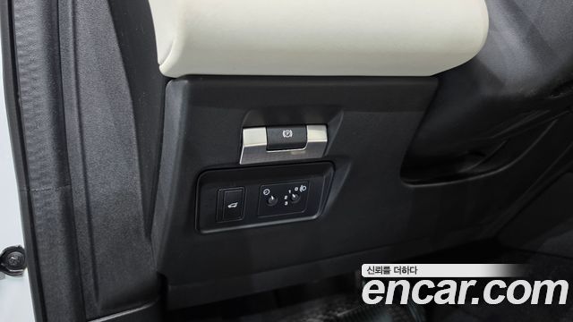 Land Rover Discovery Sport 2020 — photo 26