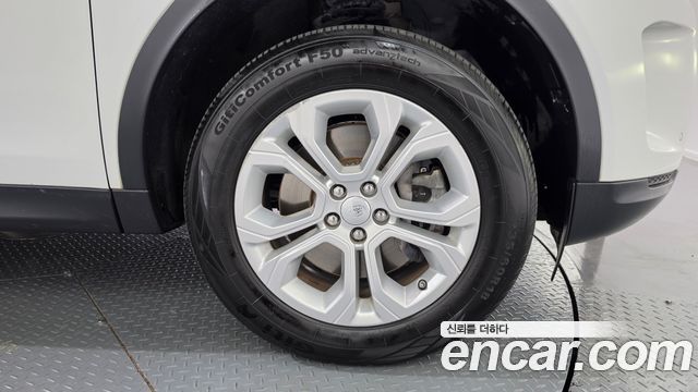 Land Rover Discovery Sport 2020 — photo 7