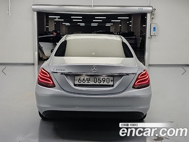 Mercedes-Benz C-Class 2016 — photo 3