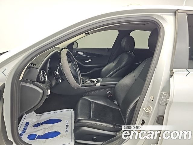 Mercedes-Benz C-Class 2016 — photo 11