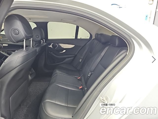 Mercedes-Benz C-Class 2016 — photo 12