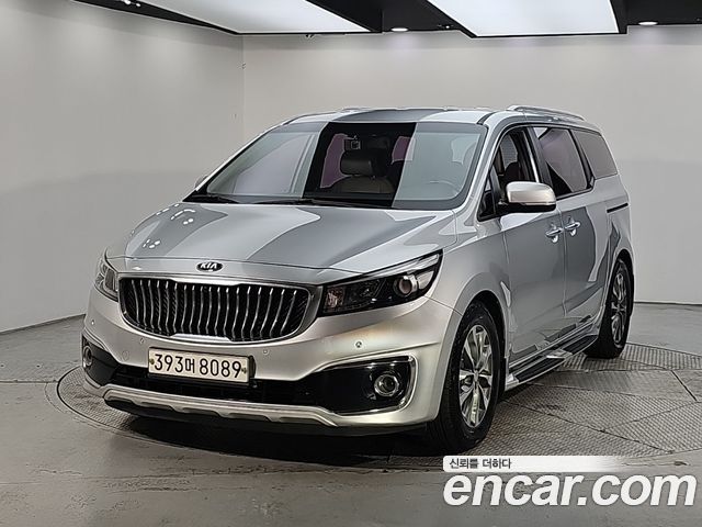 Kia Canival 2016 — photo 1