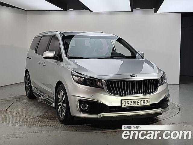 Kia Canival 2016 — photo 2