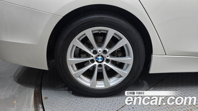 BMW 3-Series 2017 — photo 5