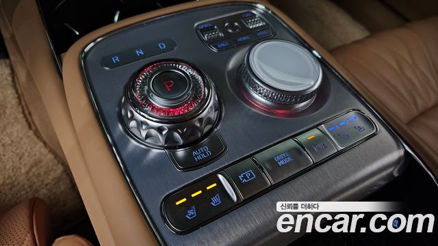 Genesis G90 2023 — photo 9