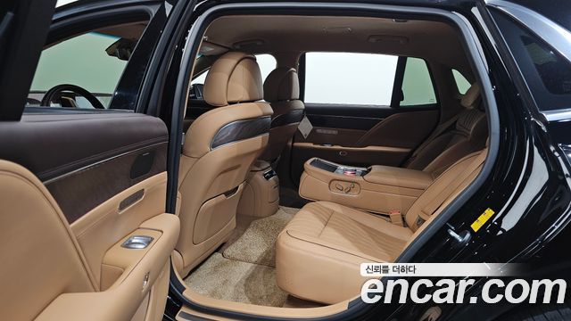 Genesis G90 2023 — photo 11