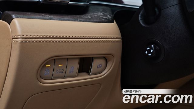 Genesis G90 2023 — photo 12