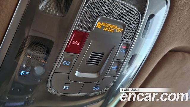 Genesis G90 2023 — photo 17