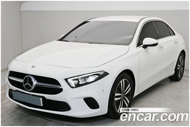 Mercedes-Benz A-Class 2021 — photo 1