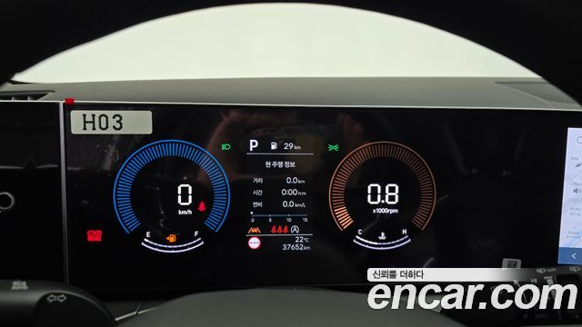 Hyundai Santafe 2025 — photo 11