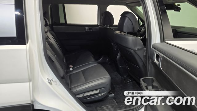 Hyundai Santafe 2025 — photo 17