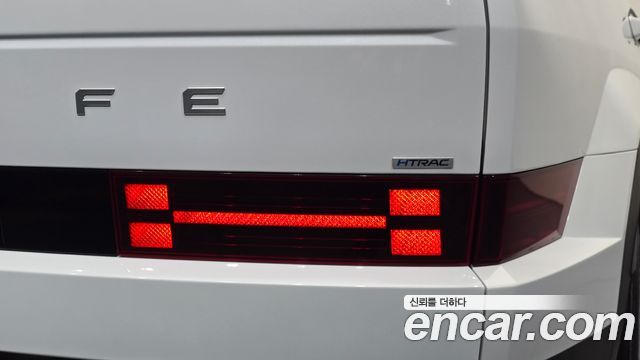 Hyundai Santafe 2025 — photo 9