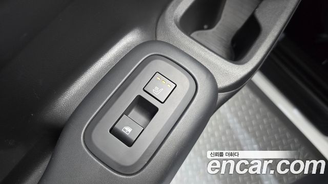 Hyundai Santafe 2025 — photo 28