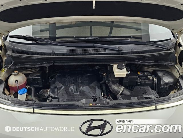 Hyundai Staria 2022 — photo 6