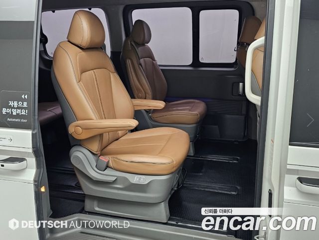 Hyundai Staria 2022 — photo 12