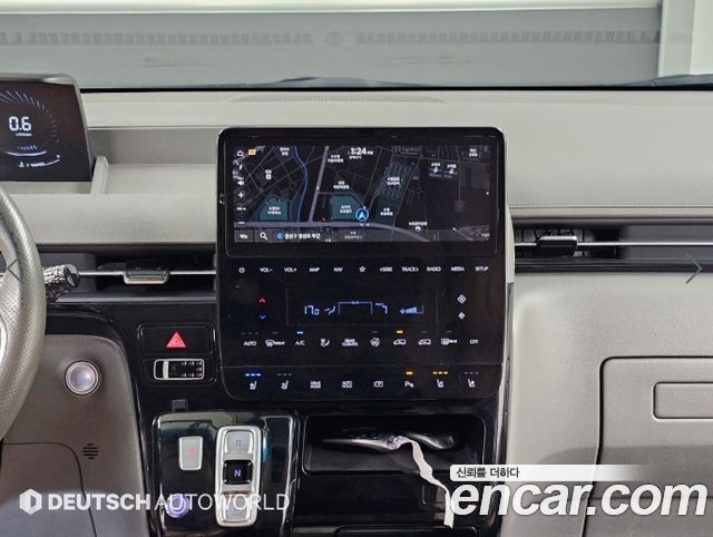 Hyundai Staria 2022 — photo 14