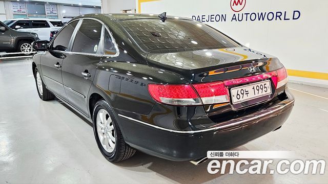 Hyundai Grandeur 2010 — photo 6