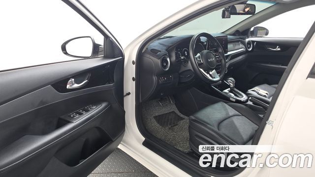 Kia K3 2024 — photo 13
