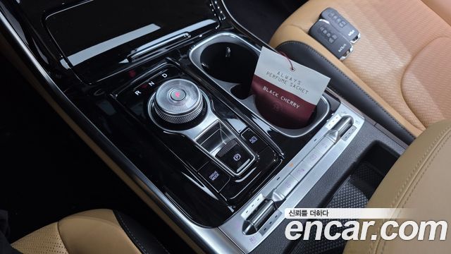 Kia Canival 2023 — photo 12