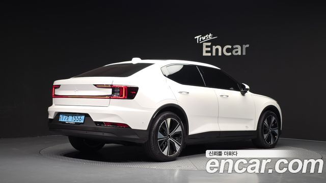 Polestar Polestar 2 2023 — photo 2